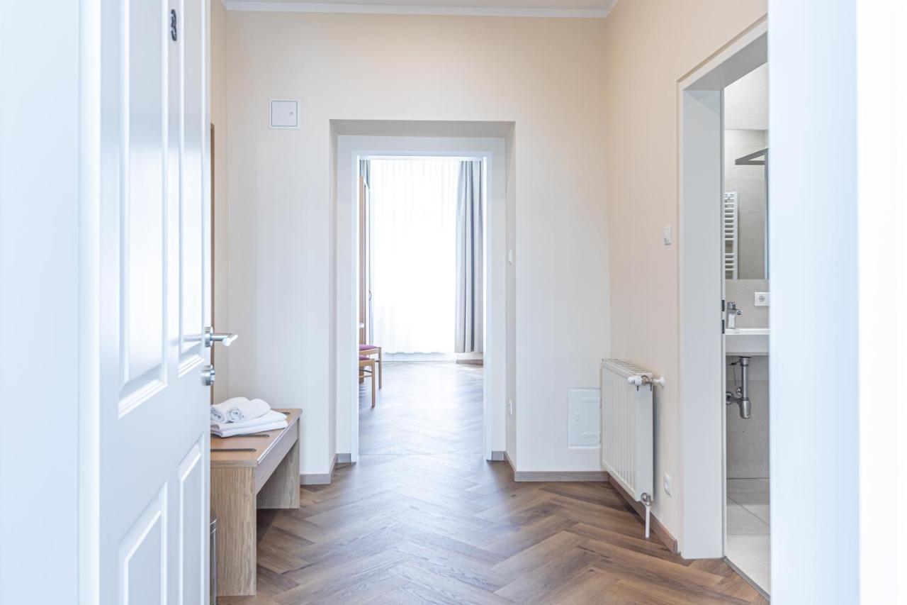 Hotel-pension Fuenfhaus 3* Vienne