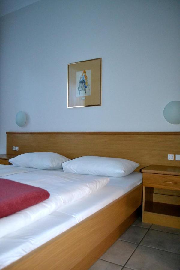 Hotel-pension Fuenfhaus Maison d'hôtes 3*